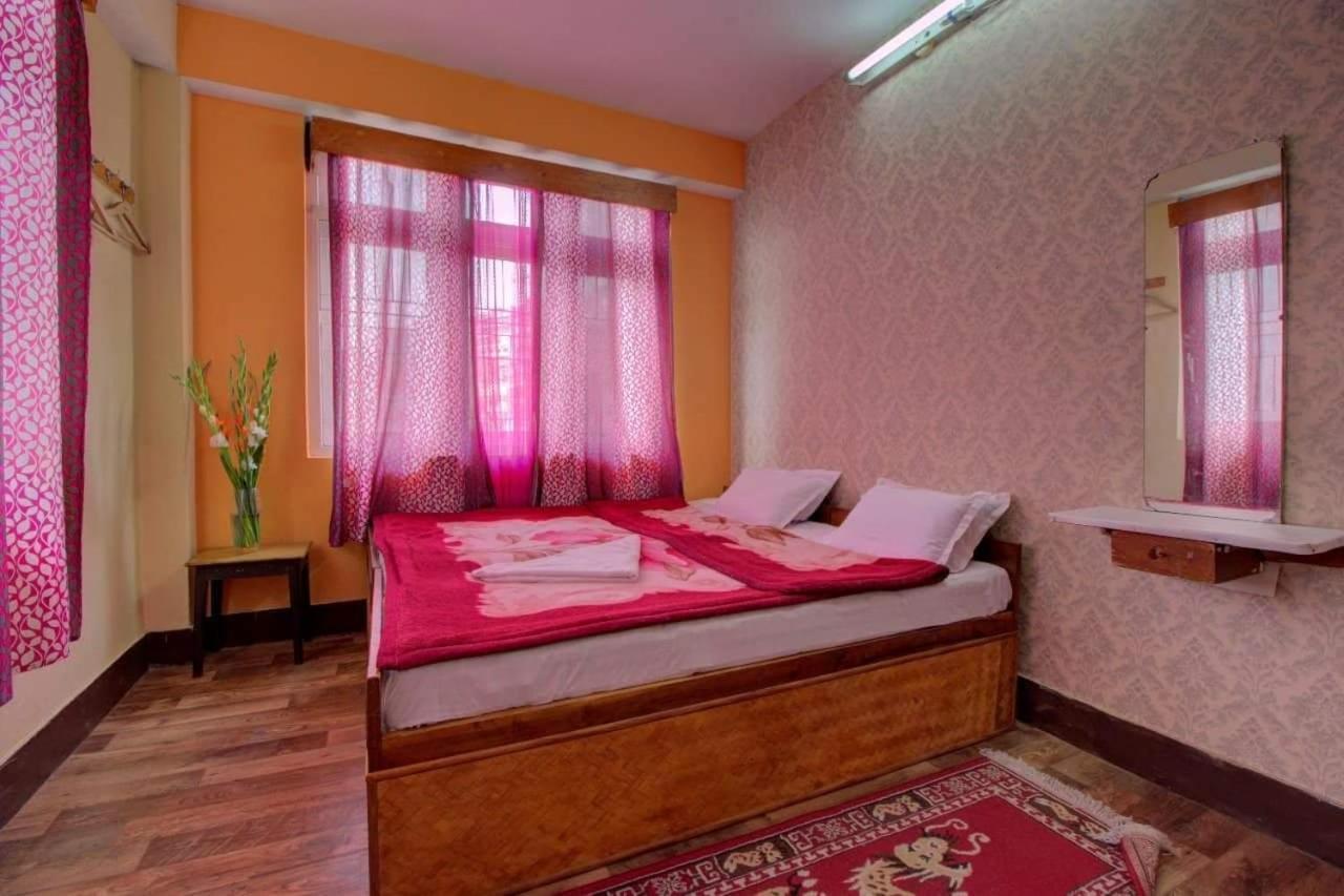 Hotel Twilight Lodge Gangtok Exterior photo