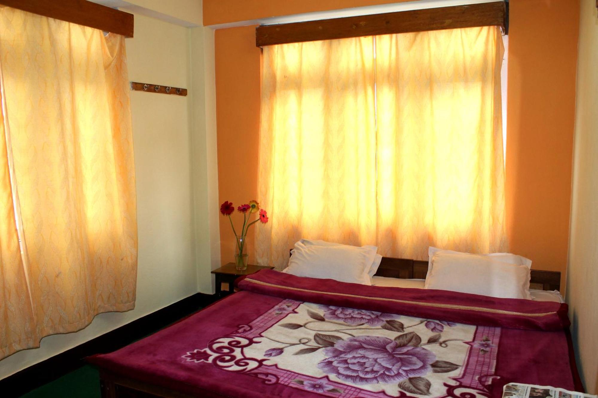 Hotel Twilight Lodge Gangtok Exterior photo